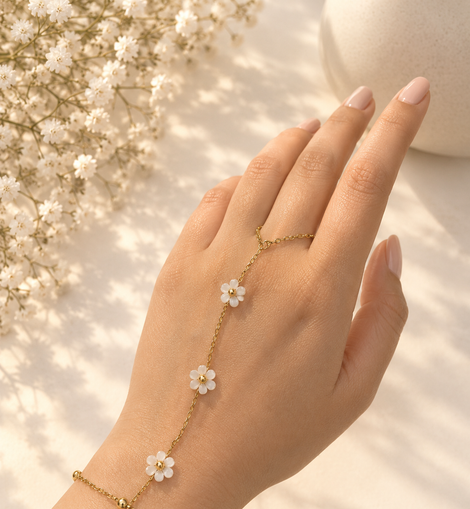 White flower Aliban